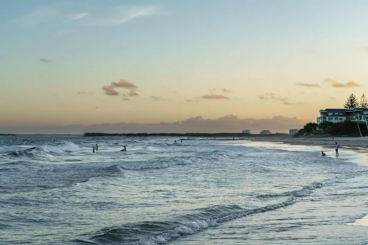 Kings Beach Oceanfront Apartment With Pool Caloundra Australia